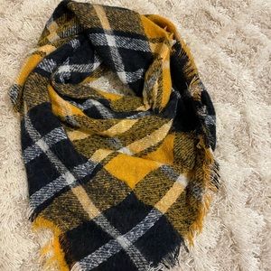 Yellow, white and navy blanket scarf